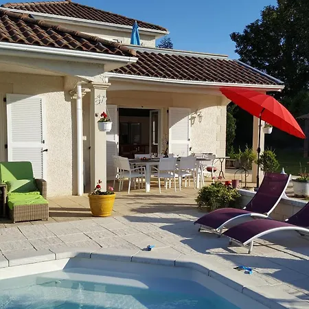 Dans Provencale Avec Parking Et Piscine Bed & Breakfast 3*